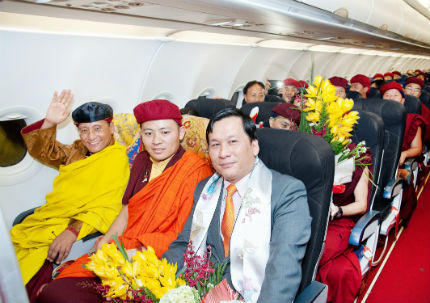 Hình ảnh Đức Pháp Vương Gyalwa Dokhampa XII tại Việt Nam